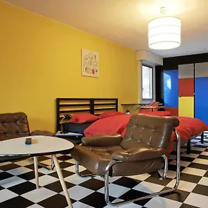 *** Hostal Budget Suiza